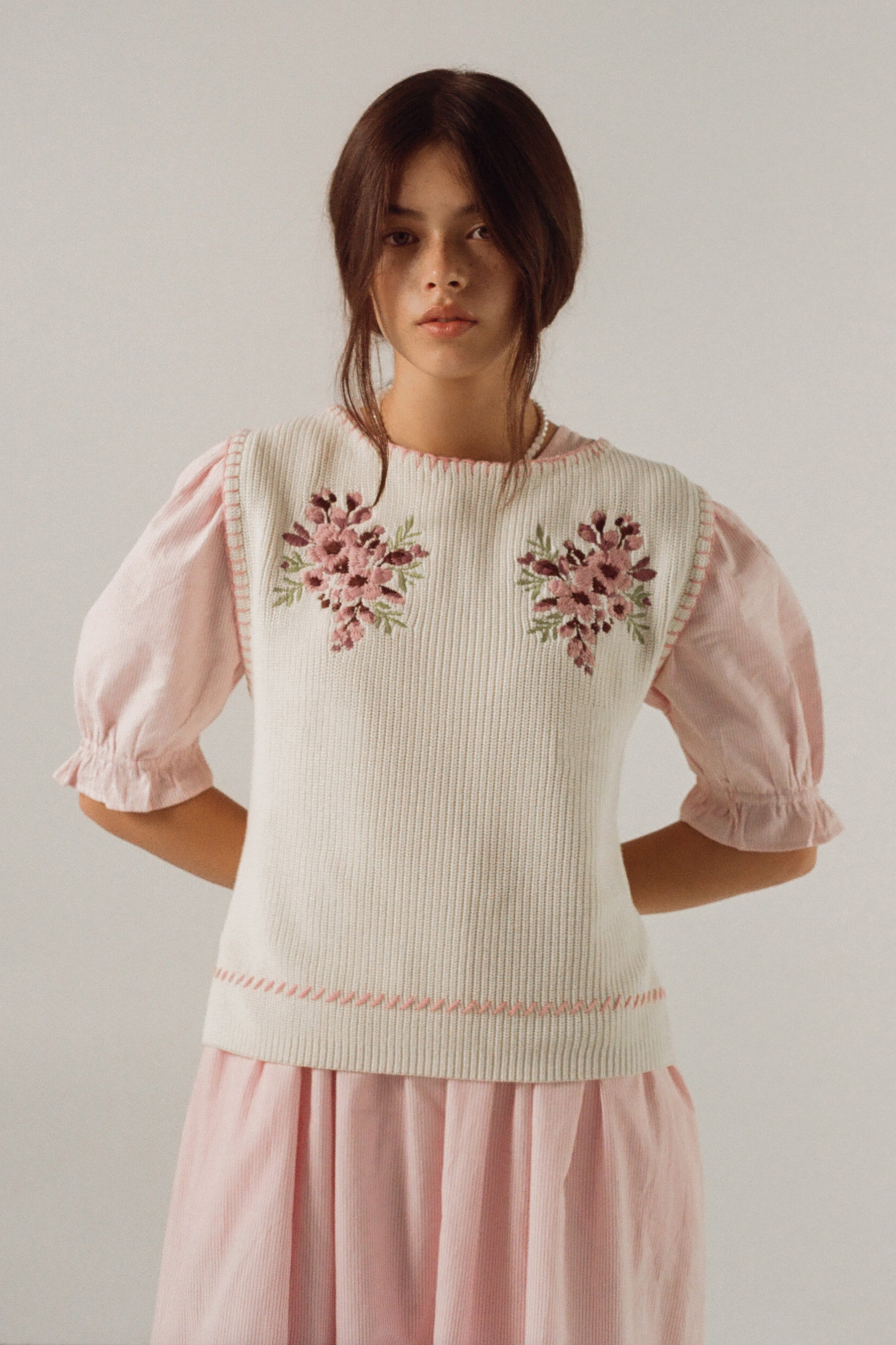 Clara Vest in Oat