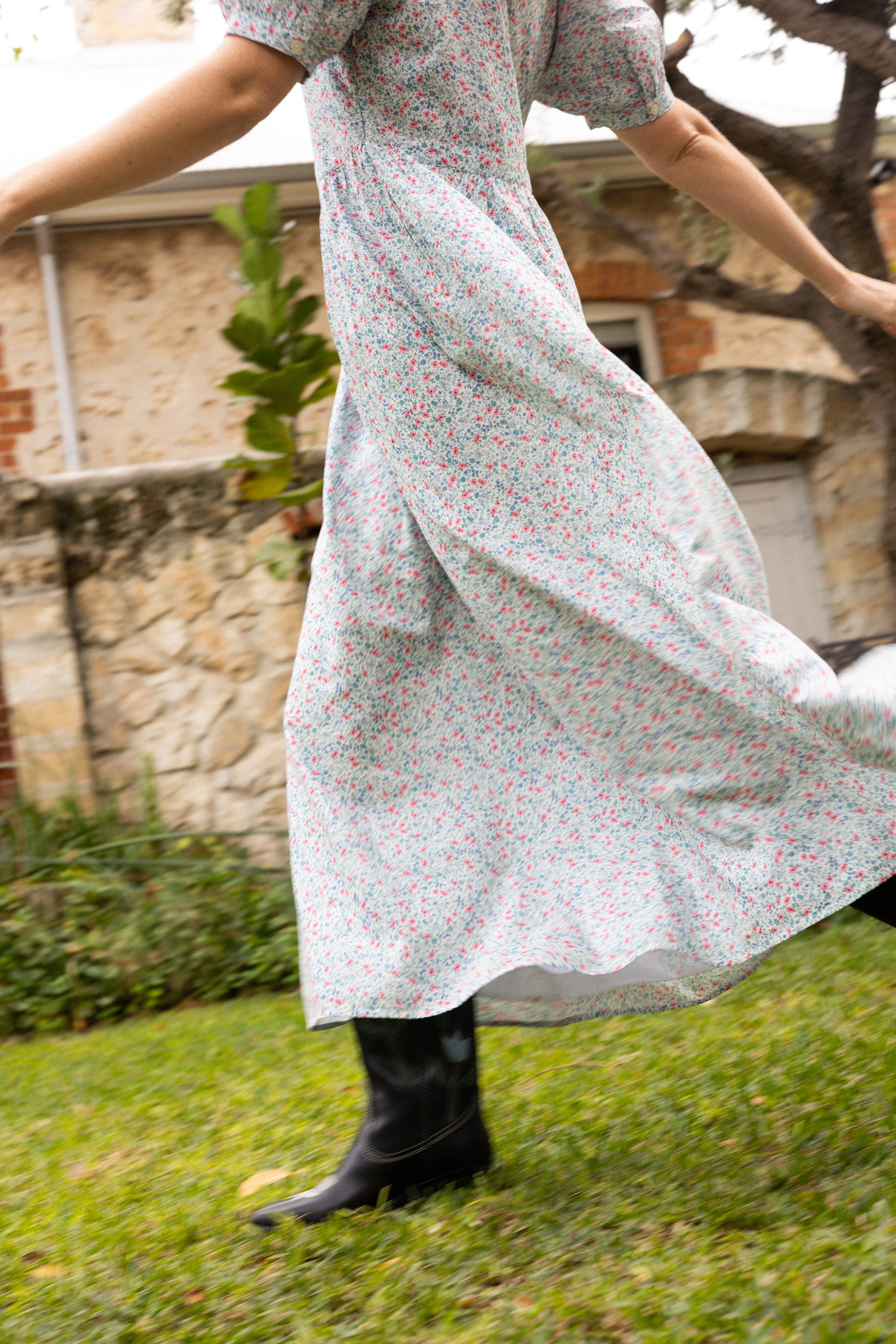 Daphne Gown in Cornflower Meadow