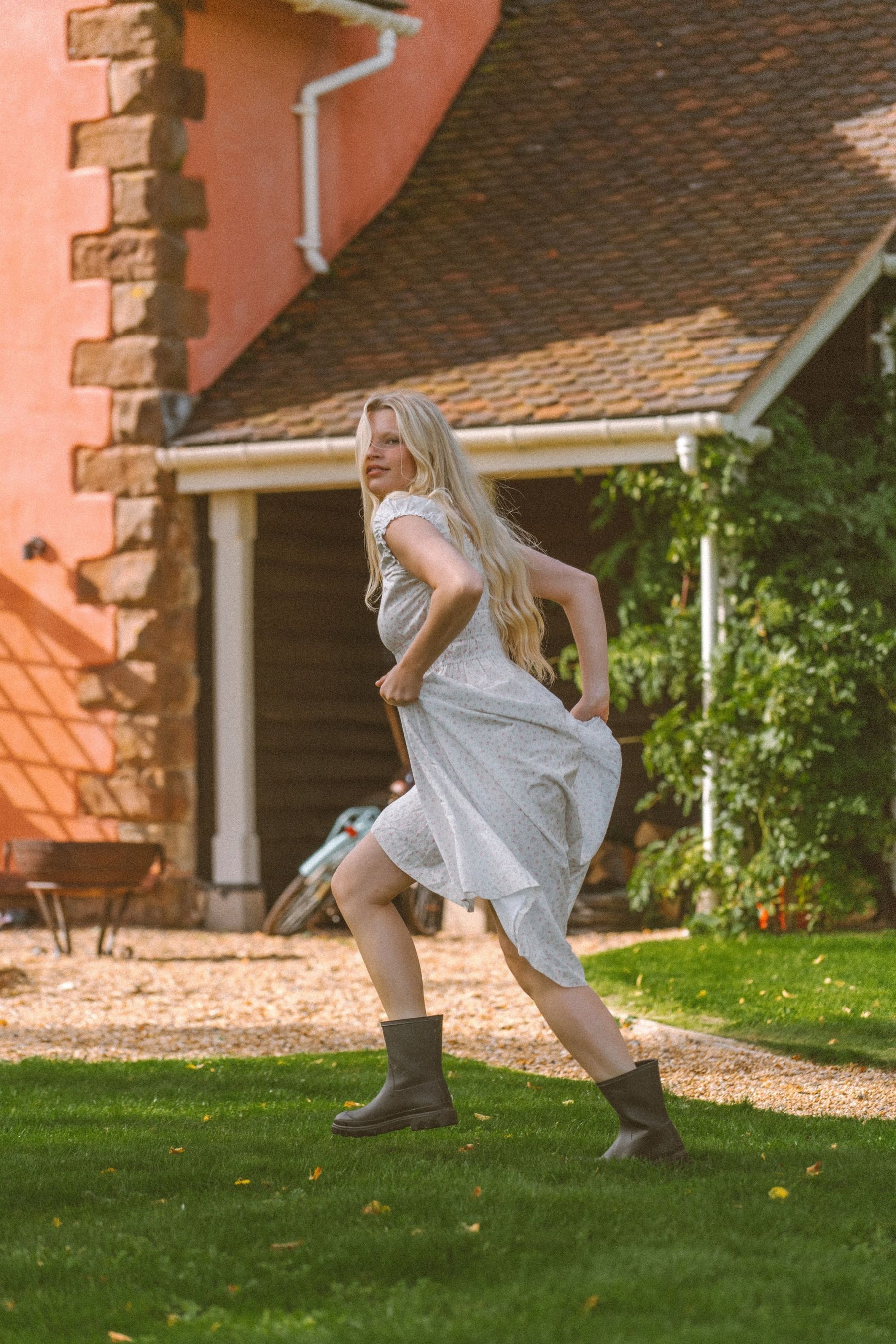 Sunday Midi dress In Winnie Flower