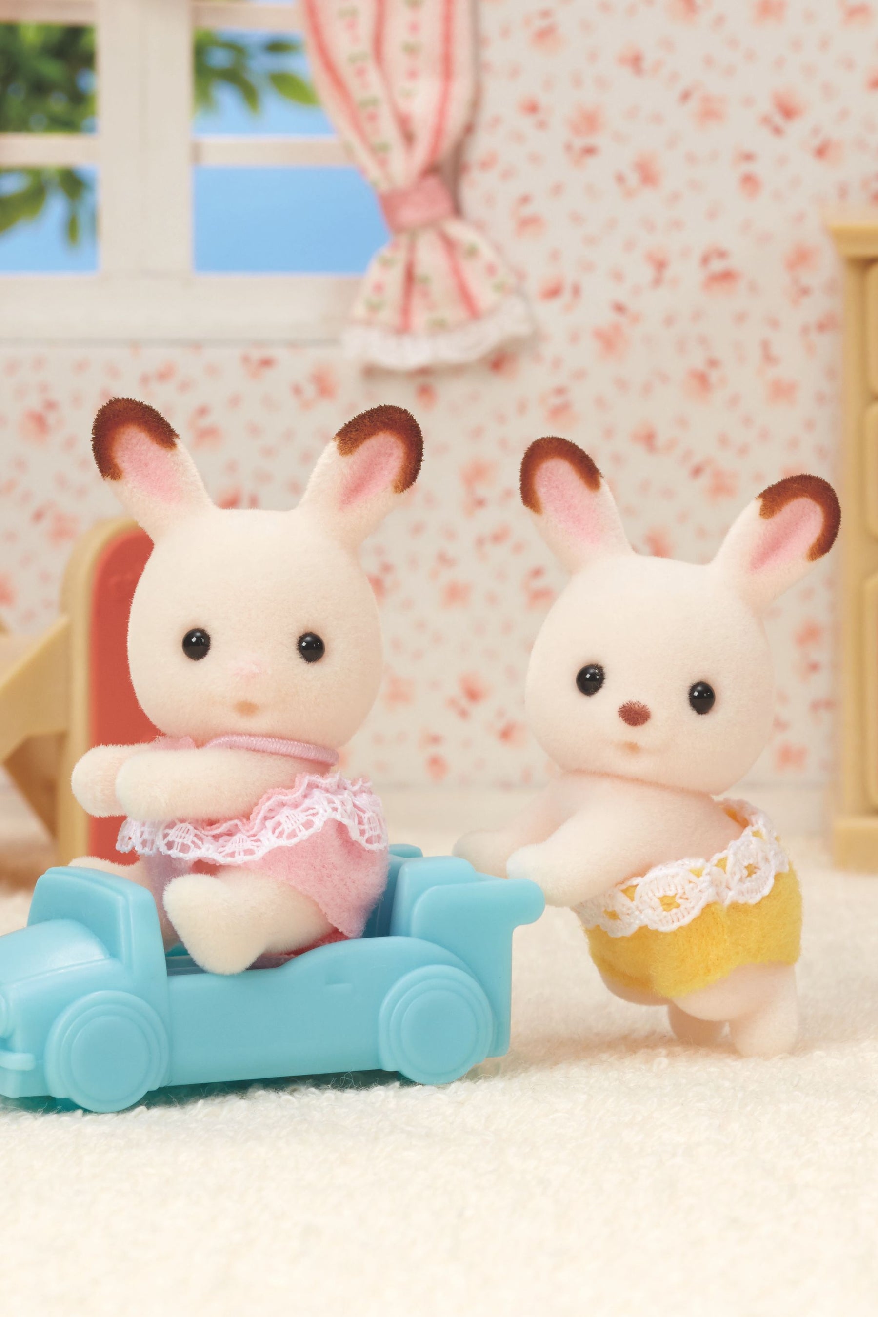 Sylvanian Families ~ Chocolate Rabbit Twins