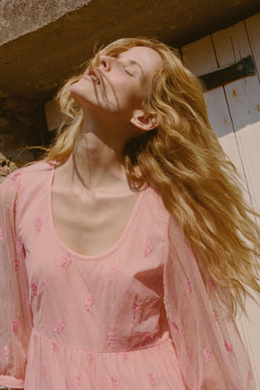 Fleur de Pêche Gown In Lace