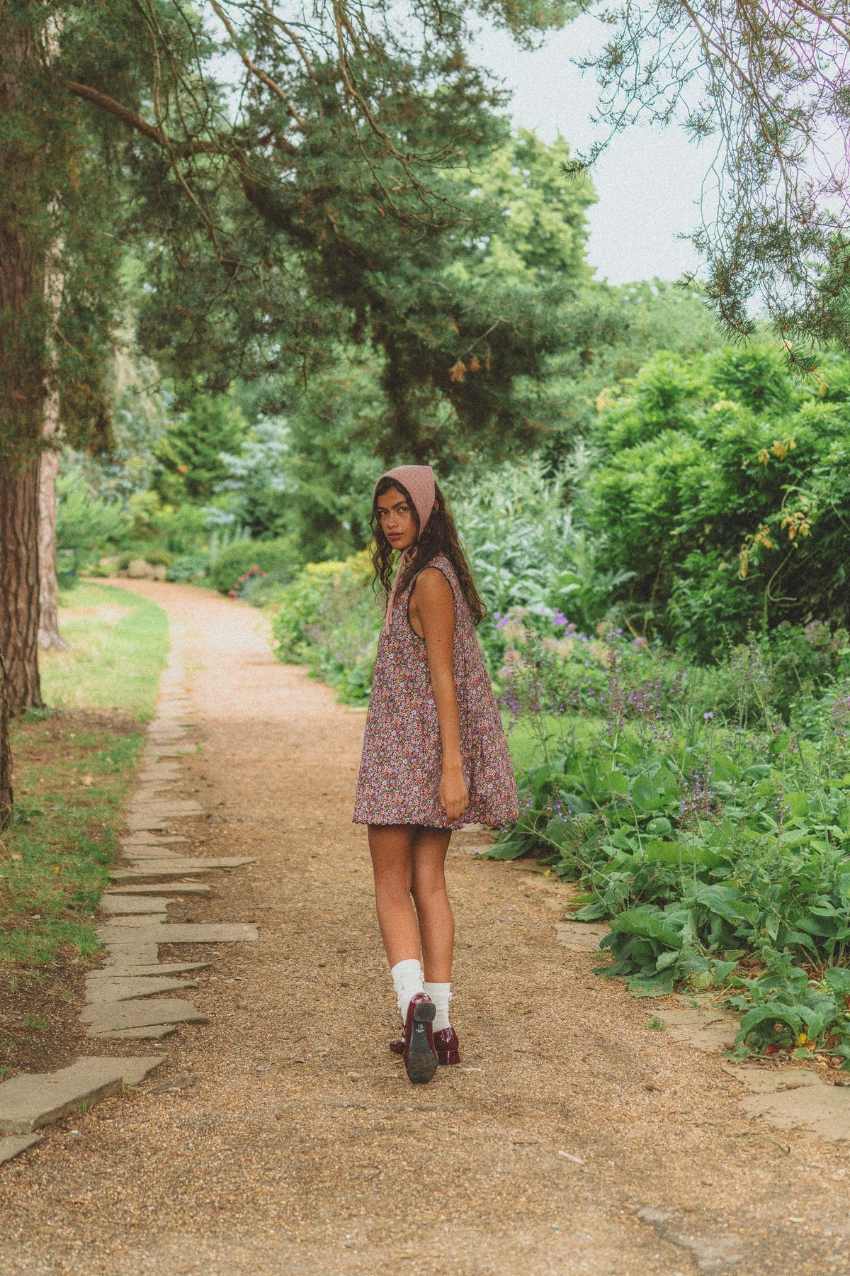 Romi Shift Dress in Midnight Garden