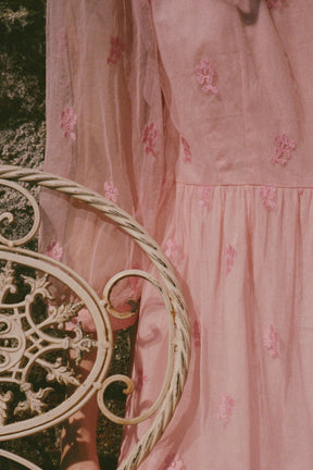 Fleur de Pêche Gown In Lace