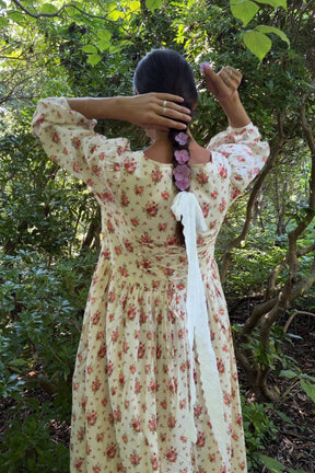 Harriet Winter Dress in Farmhouse Bloom