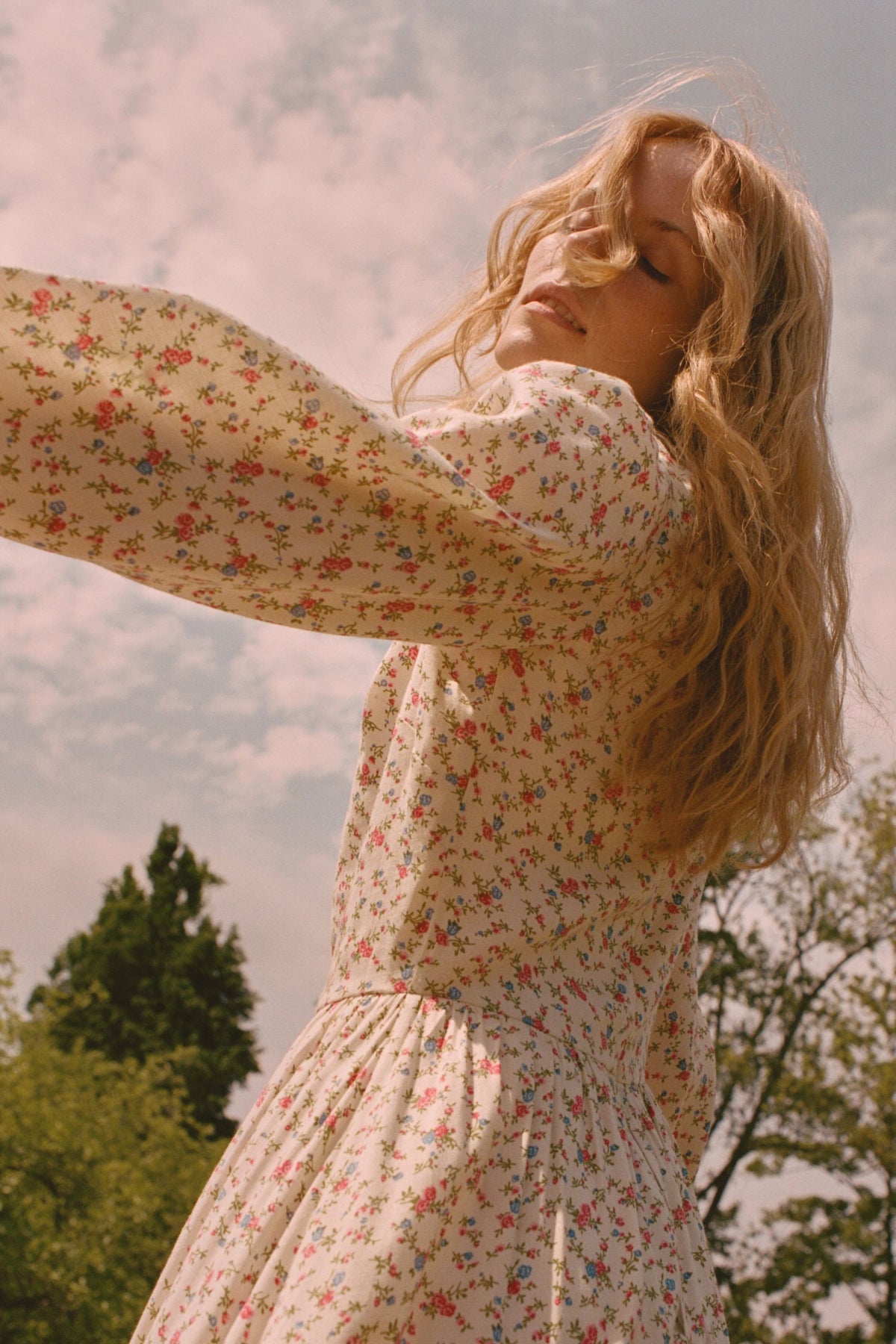 The Dutton Dress in Henri Vine